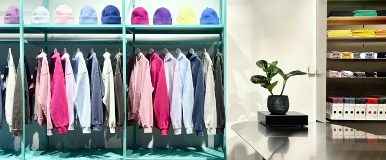 Colorful Standard Klamotten