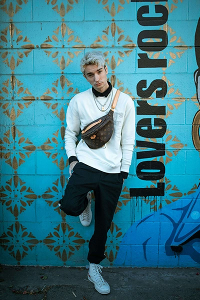 Mann Louis Vuitton Bauchtasche