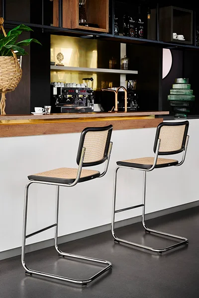 Thonet Freischwinger Barhocker
